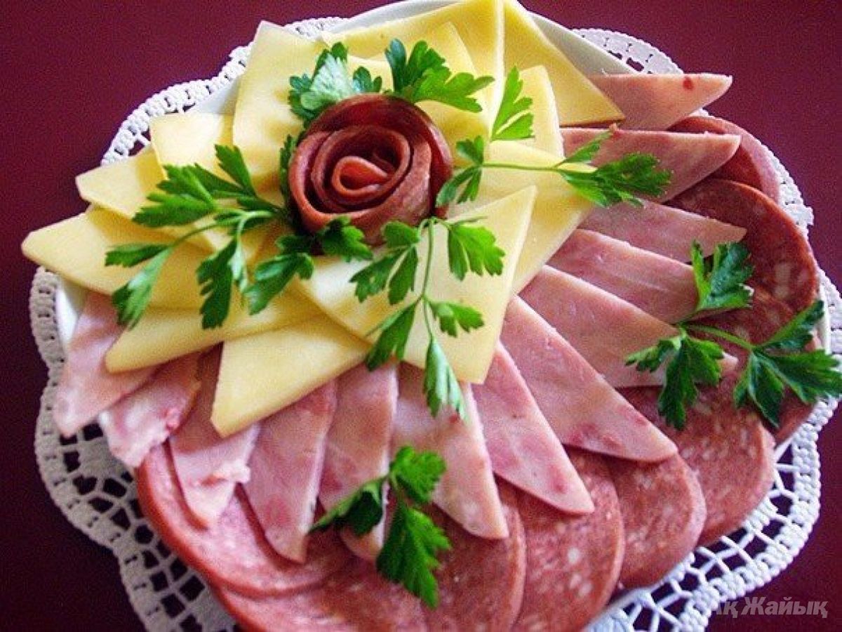 Как сделать красиво мясную нарезку Как сделать красиво мясную нарезку